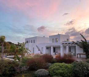 Villa KLAR, on the Outskirts of Naousa , Paros